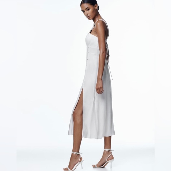 Zara satin effect corset dress with chain - Picture 3 of 9